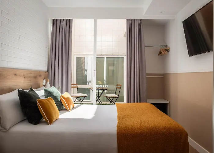Bypillow House *