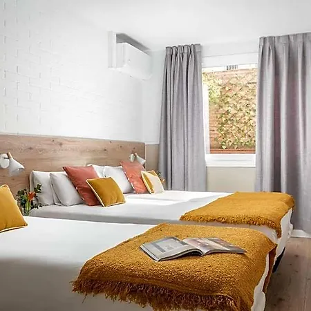 Hotel Bypillow House *