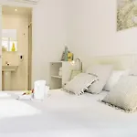 Bypillow House *