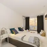 Hotel Bypillow House *