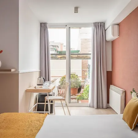 Bypillow House Отель Барселона